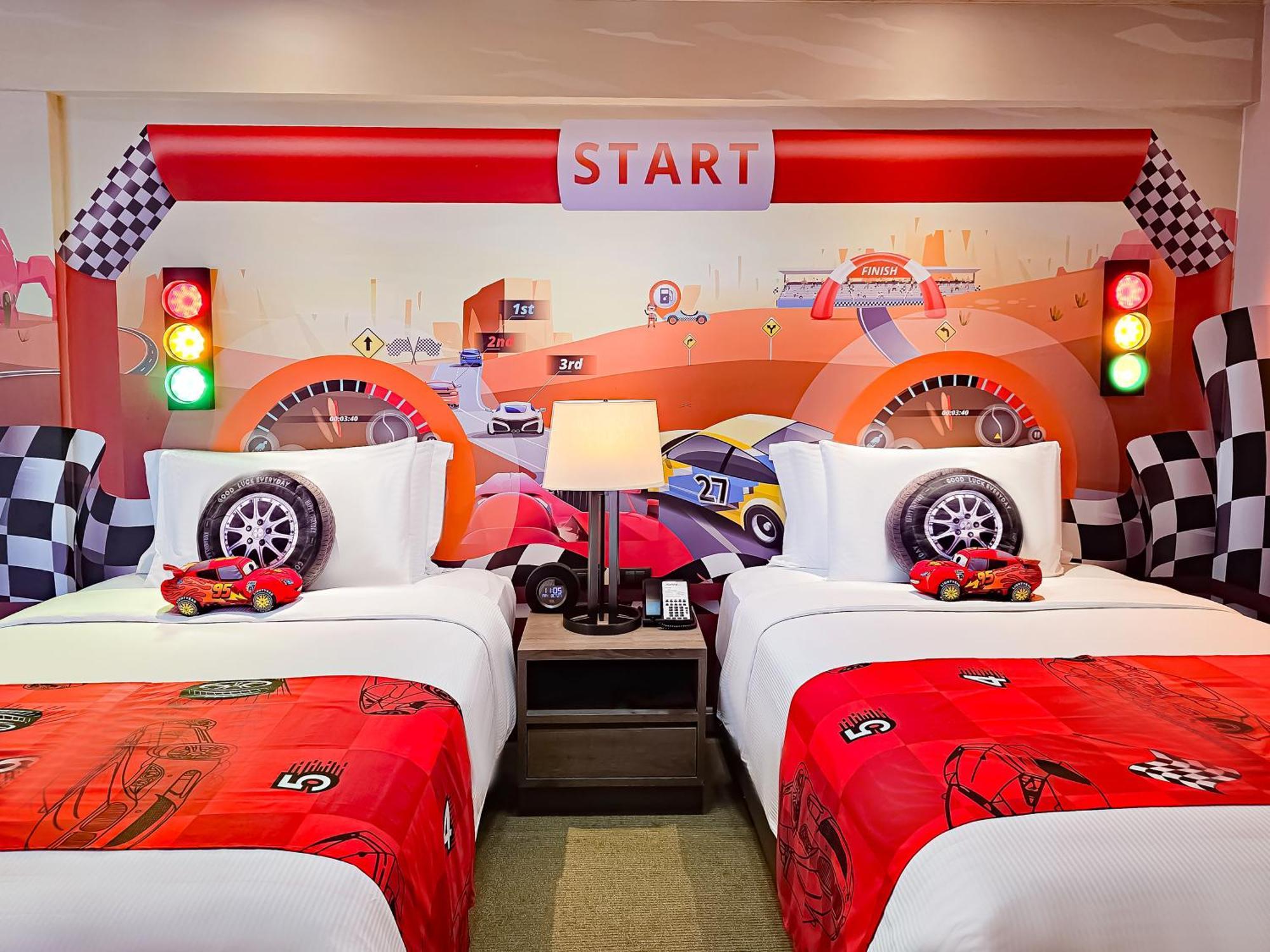 Avani Pattaya Resort Exterior photo A themed room at the Great Wolf Lodge in Grand Opening 2013