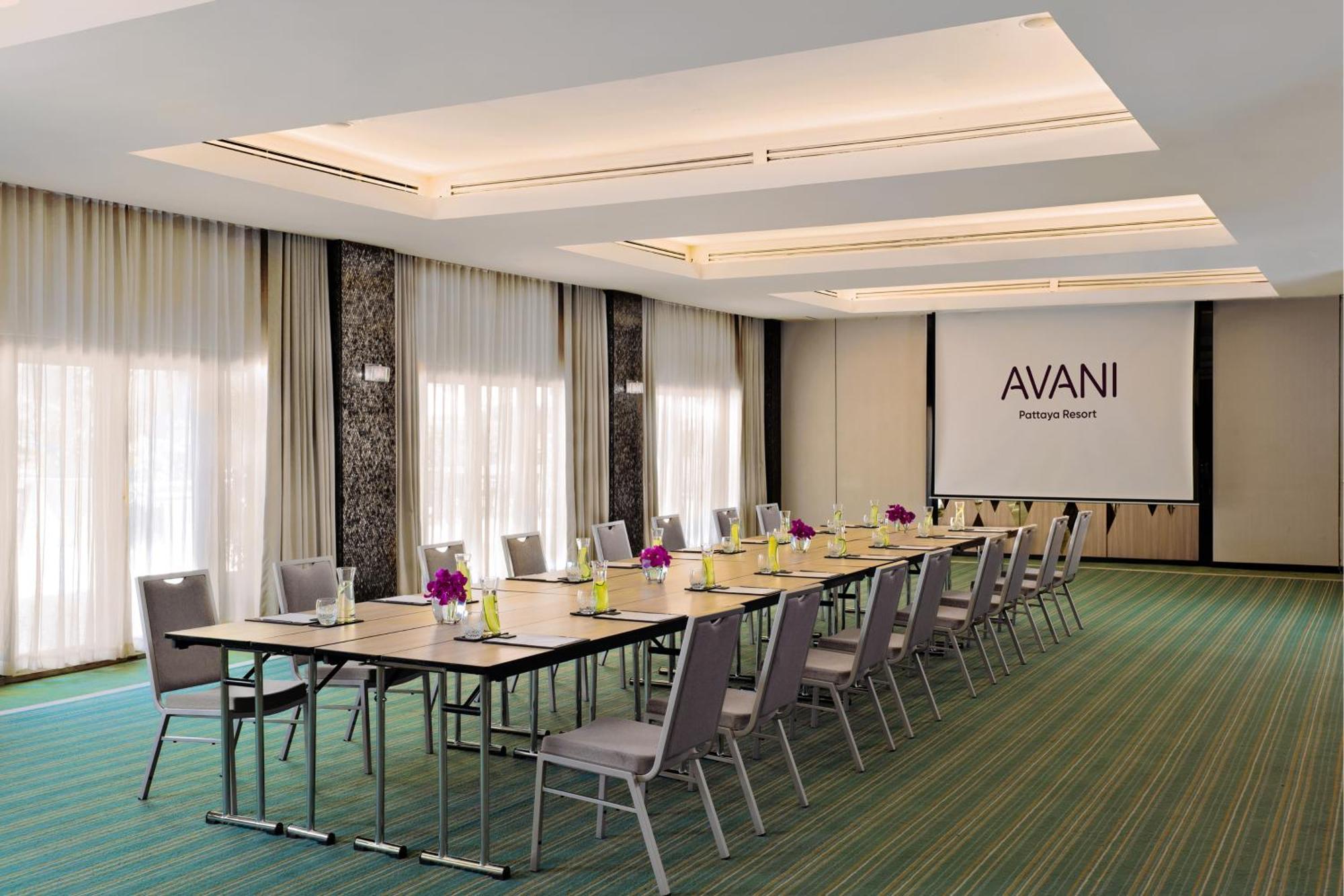 Avani Pattaya Resort Exterior photo Meeting room